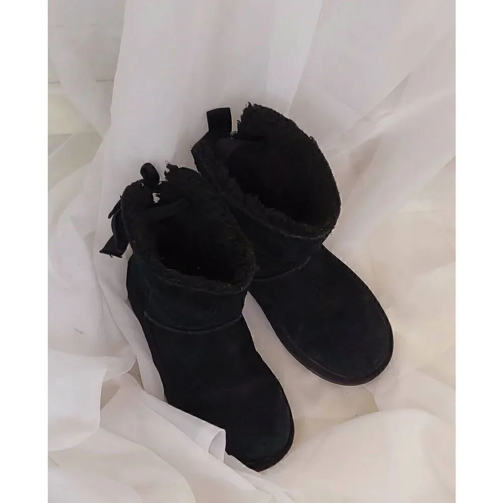 UGG Australia boots youth